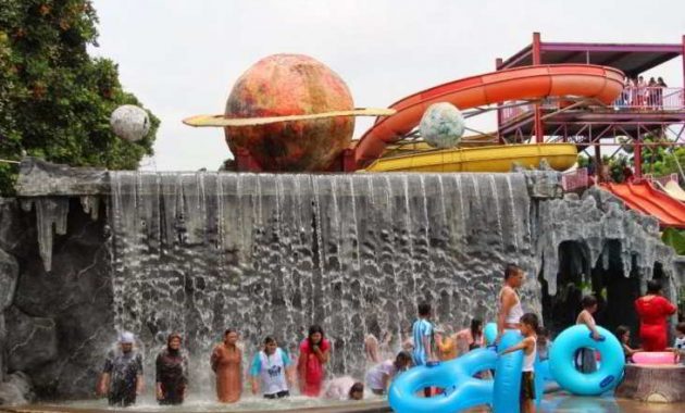 planet waterboom subang