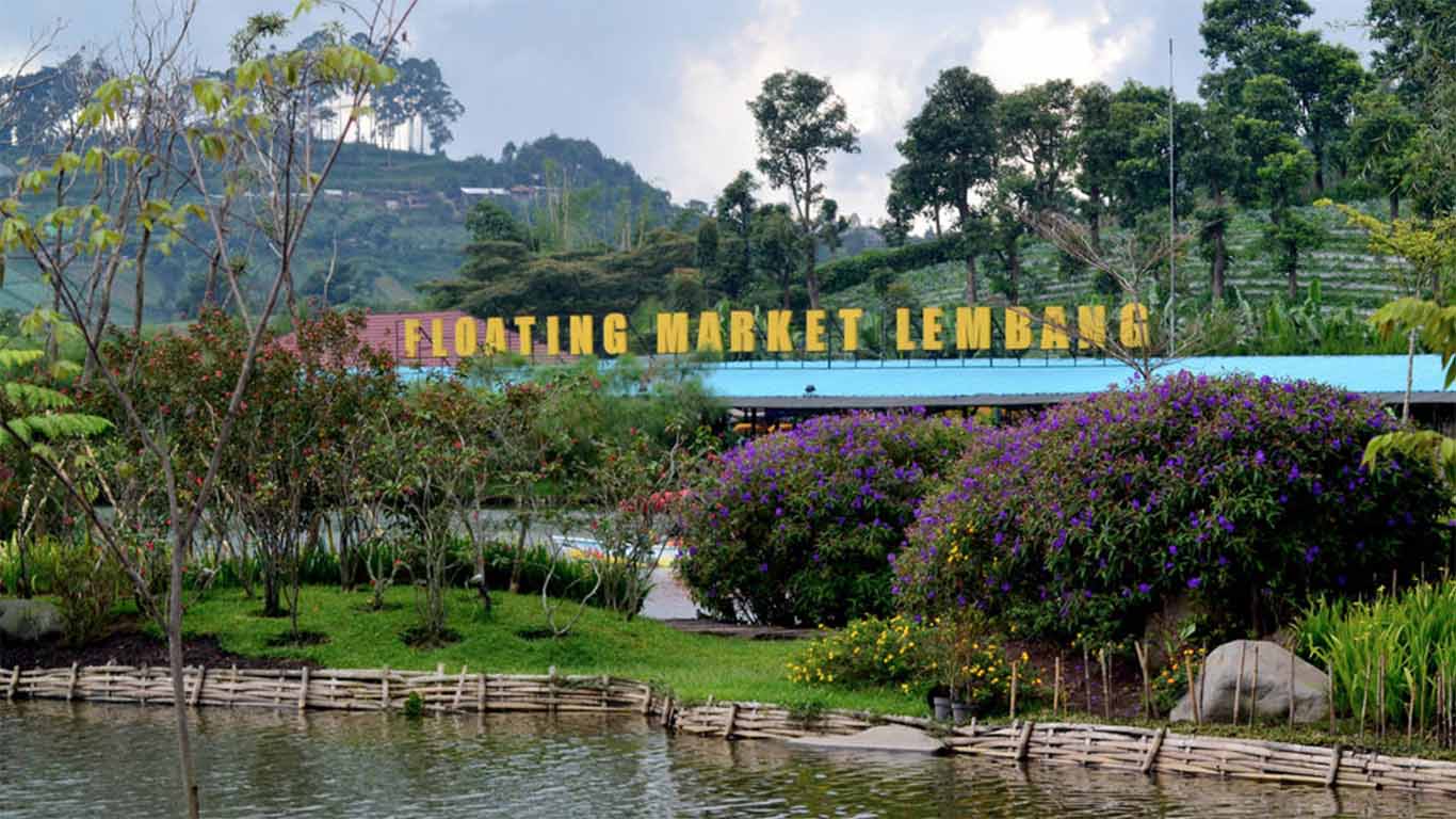 Backgroun Brosur Wisata Alam Floating Market Lembang Bandung