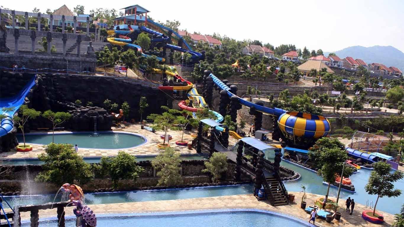 Wahana Harga Tiket Masuk Kediri Waterpark Sd Des 2020