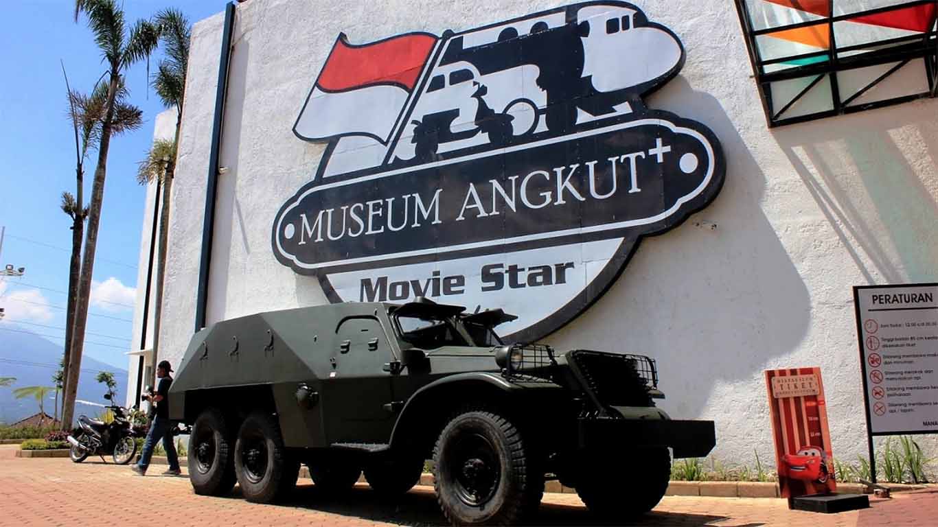 Museum Angkut Batu: Daya Tarik & Harga Tiket Masuk 2022