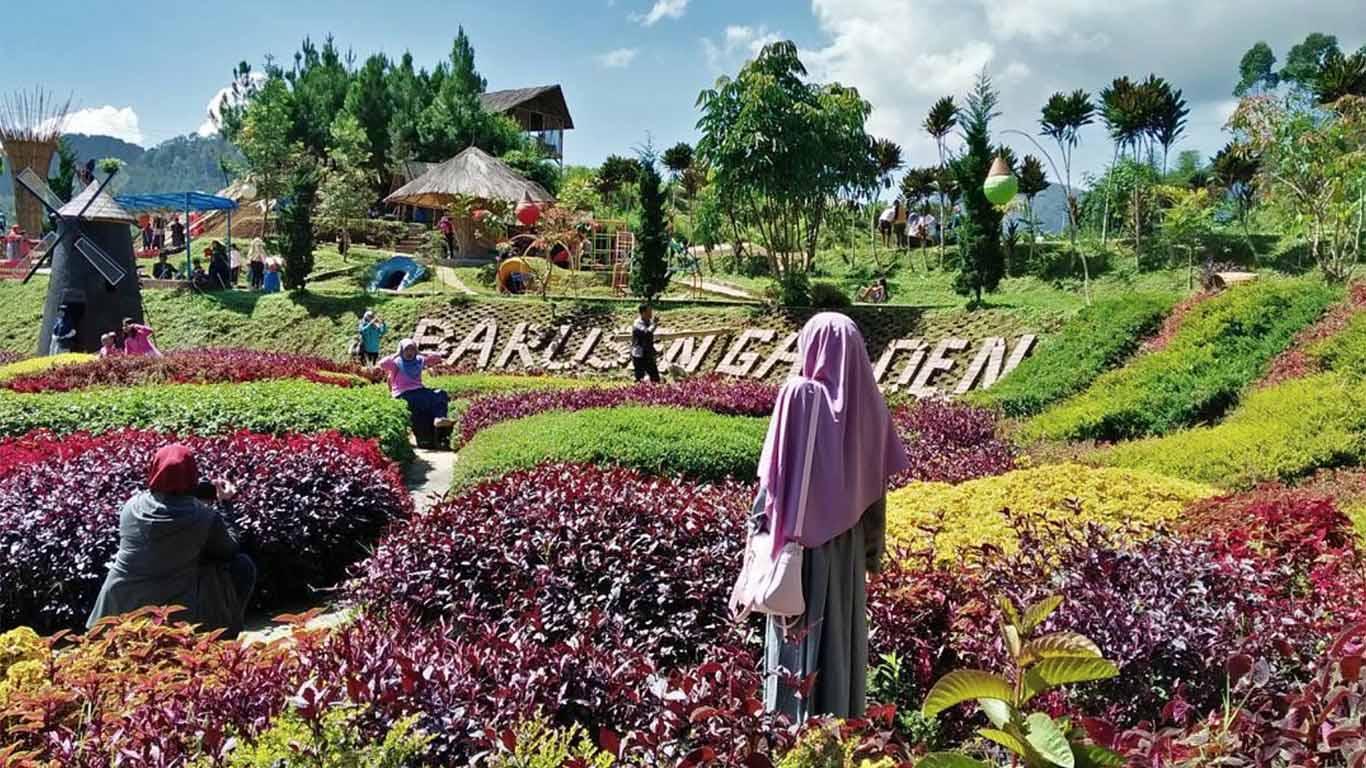 √ Barusen Hills Ciwidey: Review, Fasiitas, Harga Tiket Masuk 2022