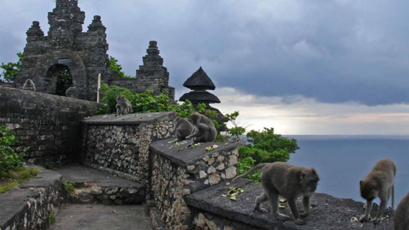 tiket masuk pura uluwatu