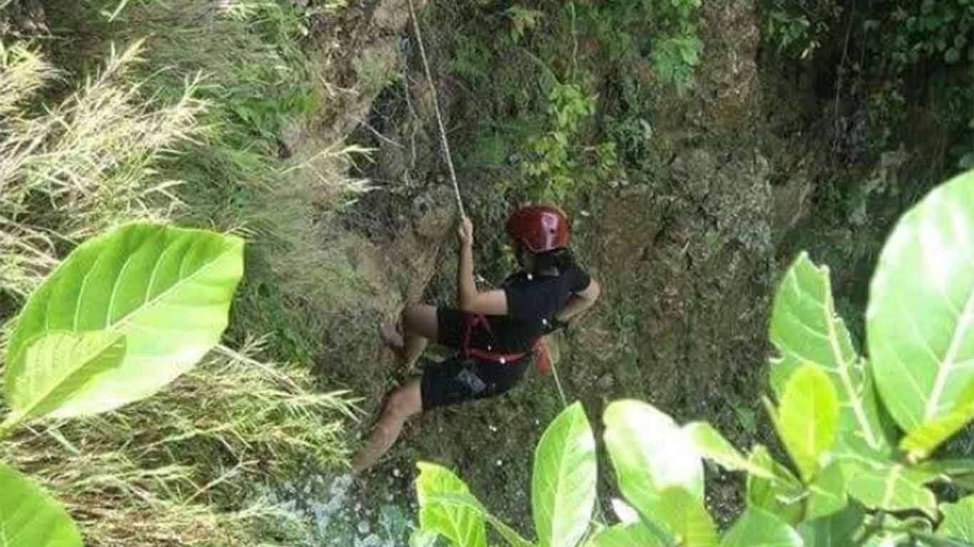 alamat air terjun sri gethuk