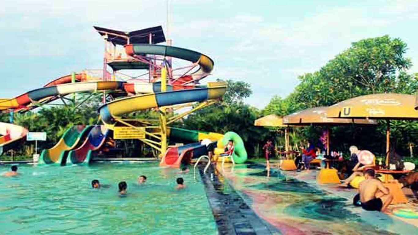 gambar grand puri waterpark