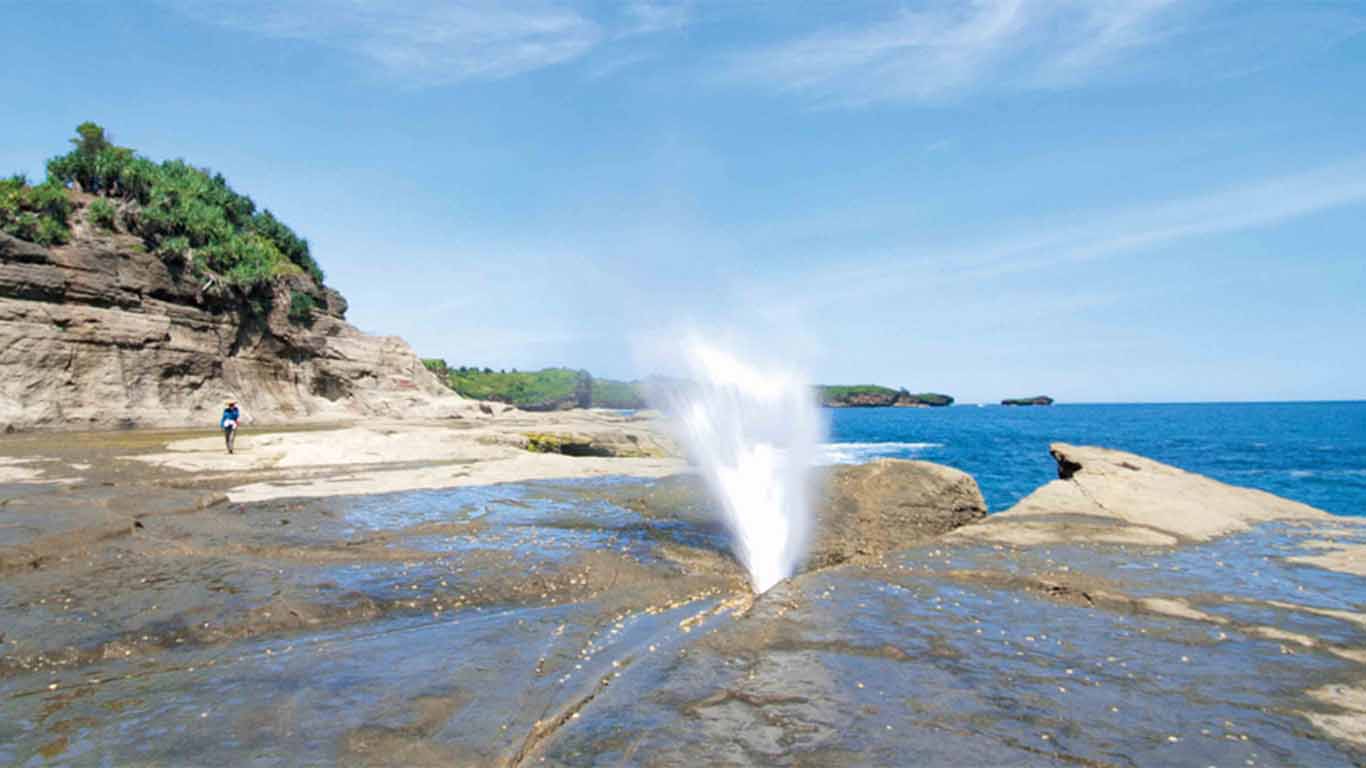 harga tiket masuk pantai klayar pacitan 2019