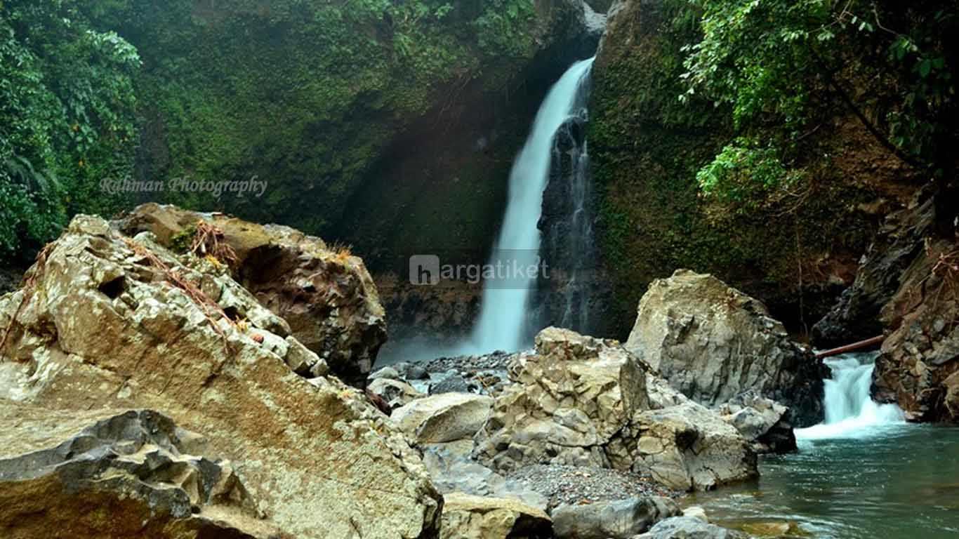 Air Terjun Muara Kemumu