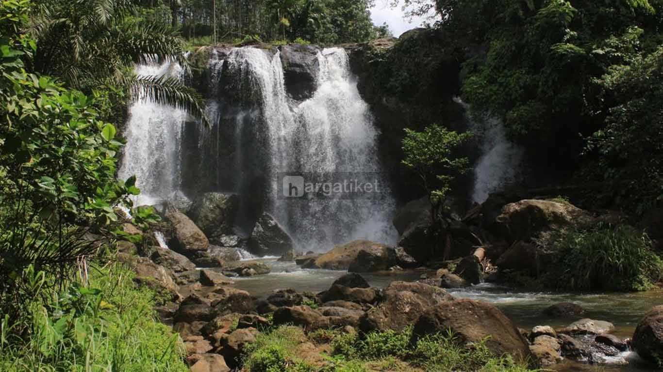 Air Terjun Pesuk