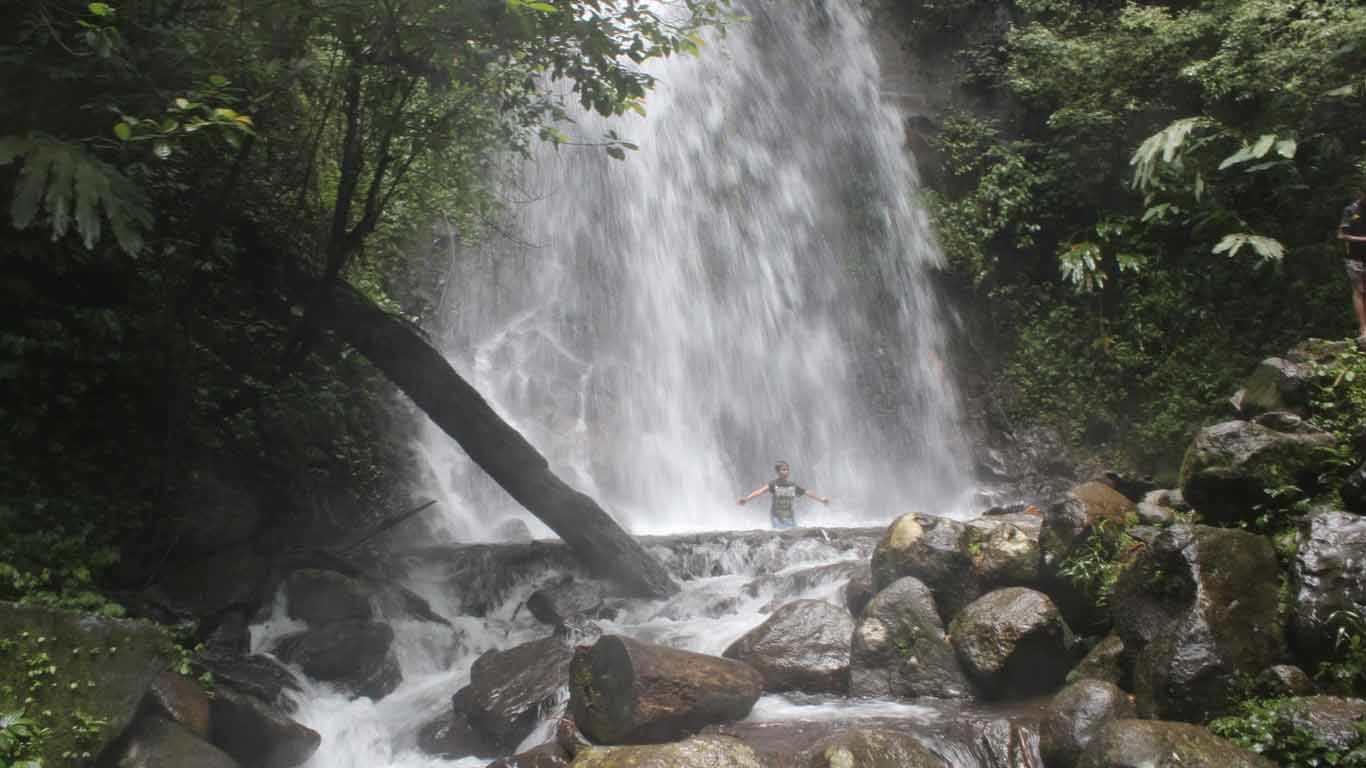 Curug Cipanji Bandung