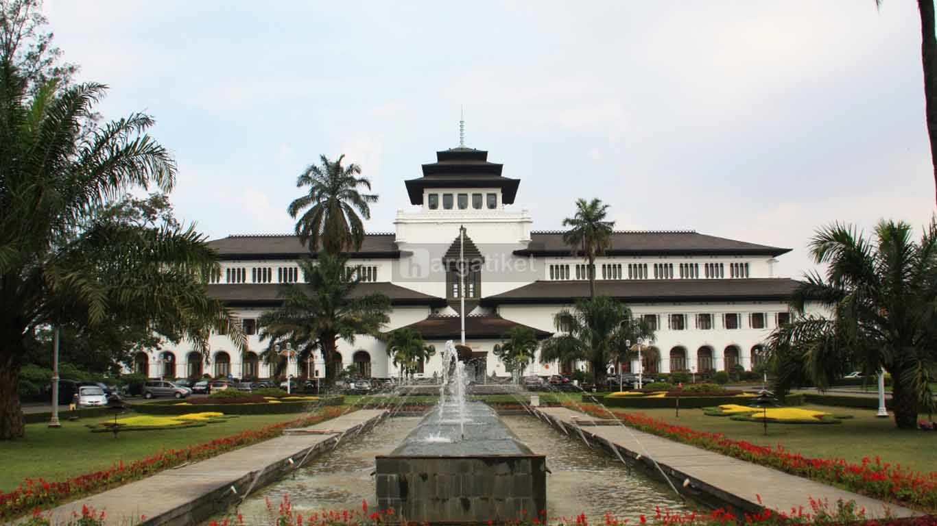 Gedung Sate