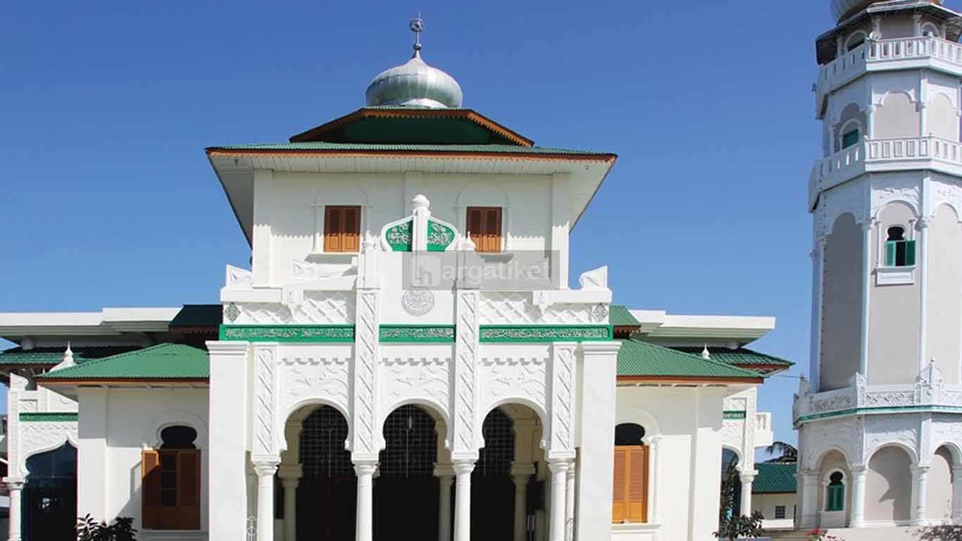 Masjid Baiturrahim Ulee Lheue