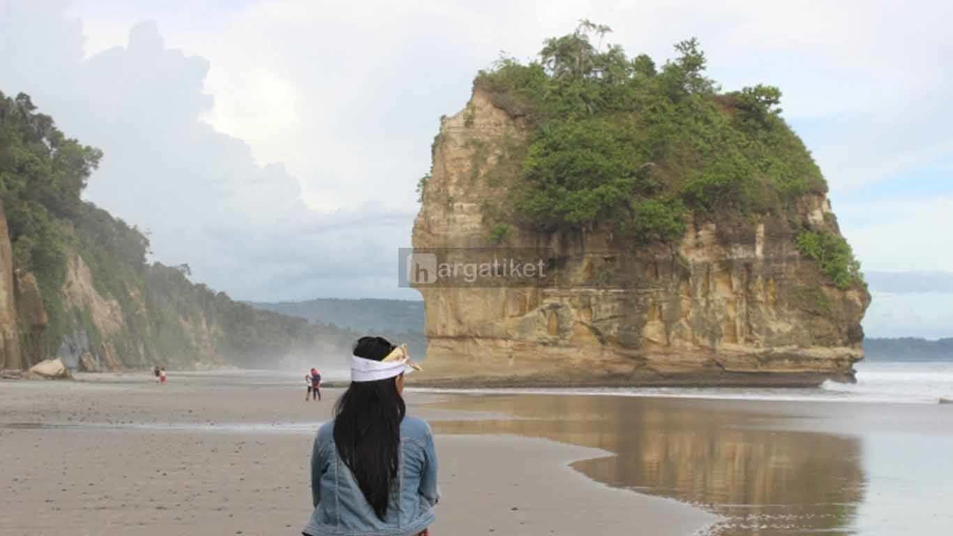 Pantai Manula