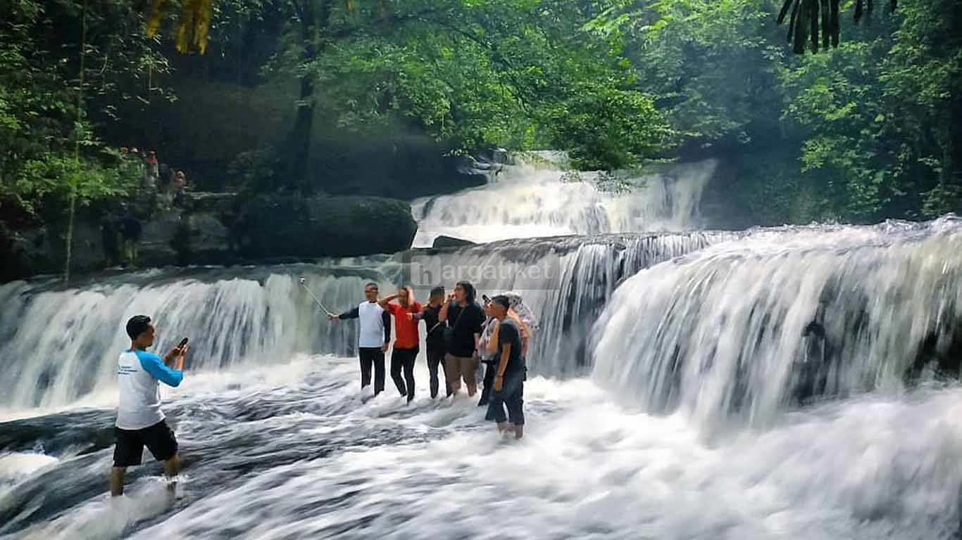 Air Terjun Silangit-langit