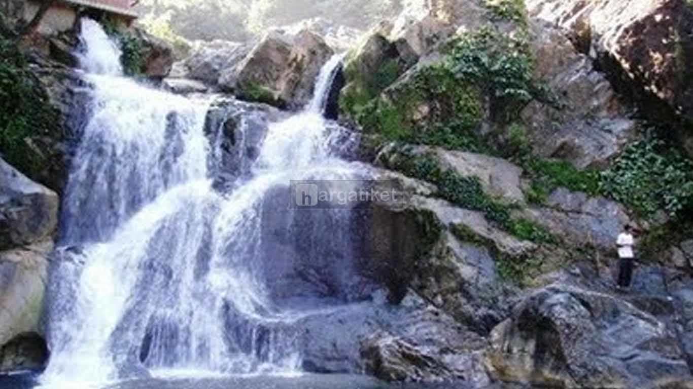 Air Terjun dan Sumber Mata Air Panas Terujak