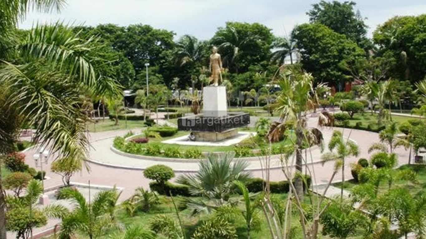 Alun-Alun Kota Kediri