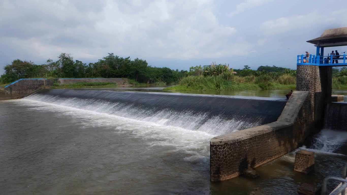 Bendungan Sungai Kletak