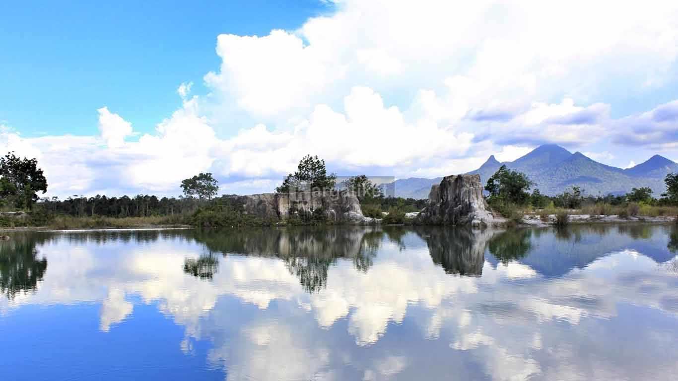 Danau Biru Singkawang