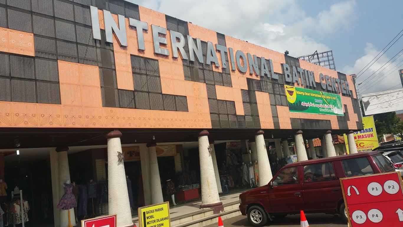 International Batik Center Pusat Belanja Dan Wisata Batik