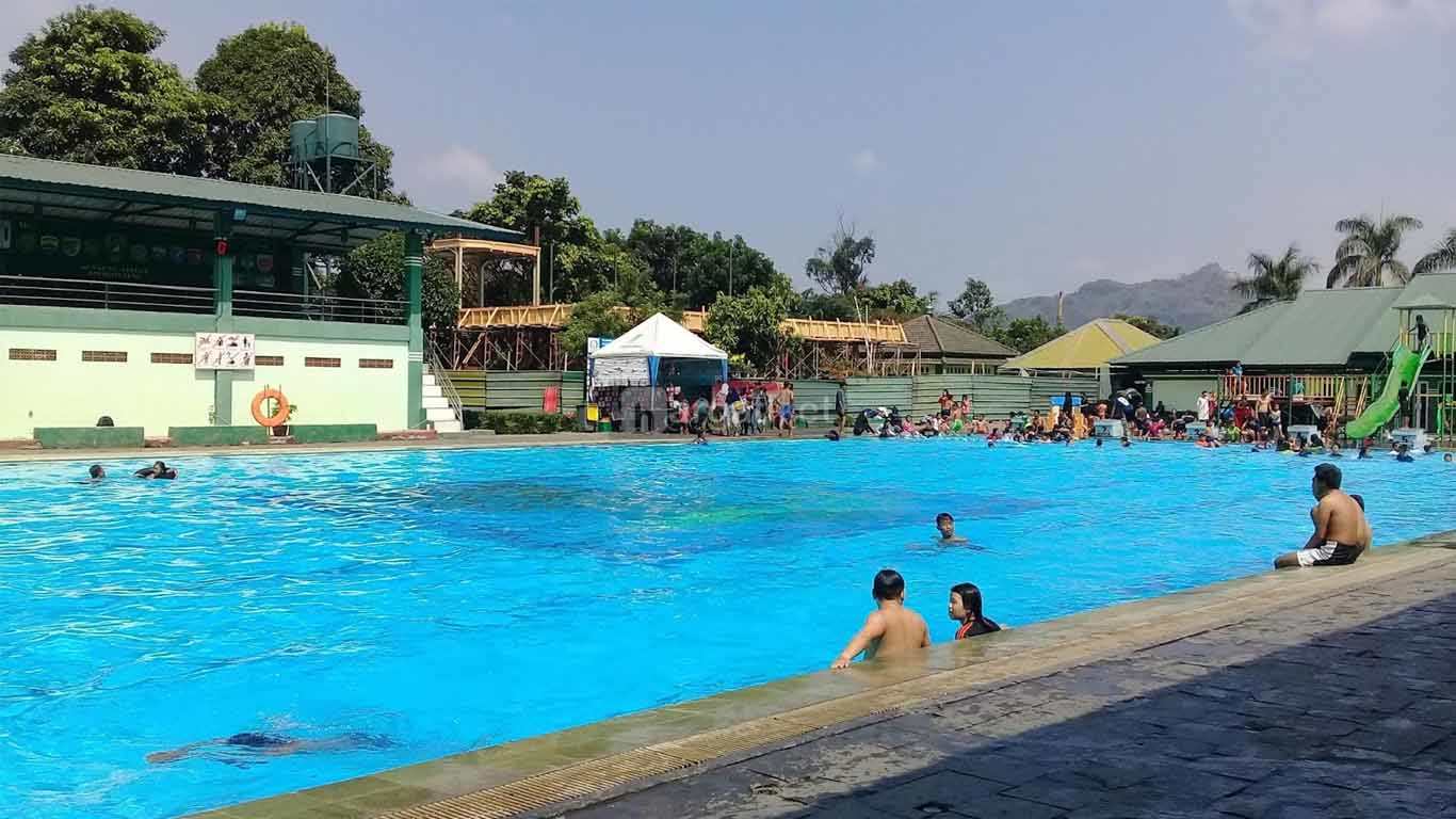 Kolam Renang Brigif Cimahi