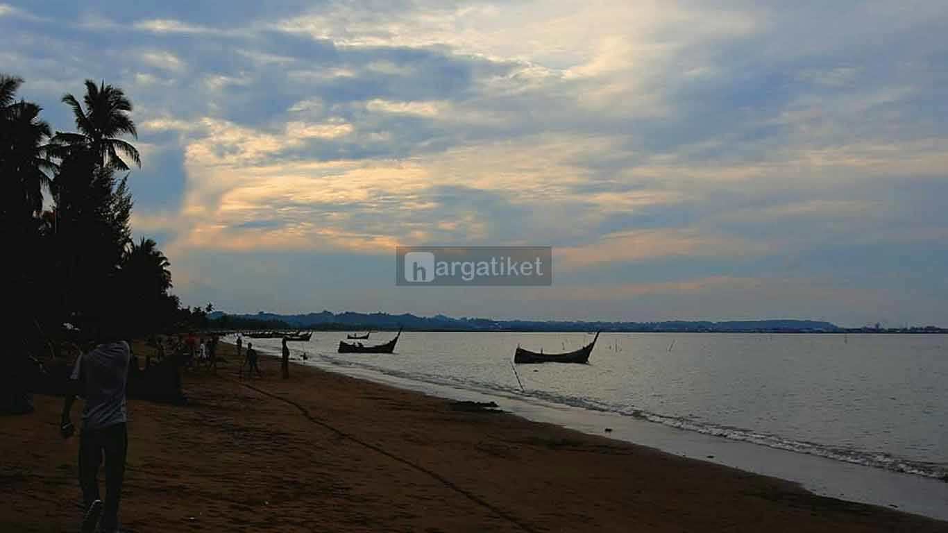 Pantai Meuraksa