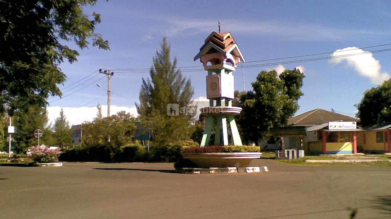 Tugu Simpang Garuda