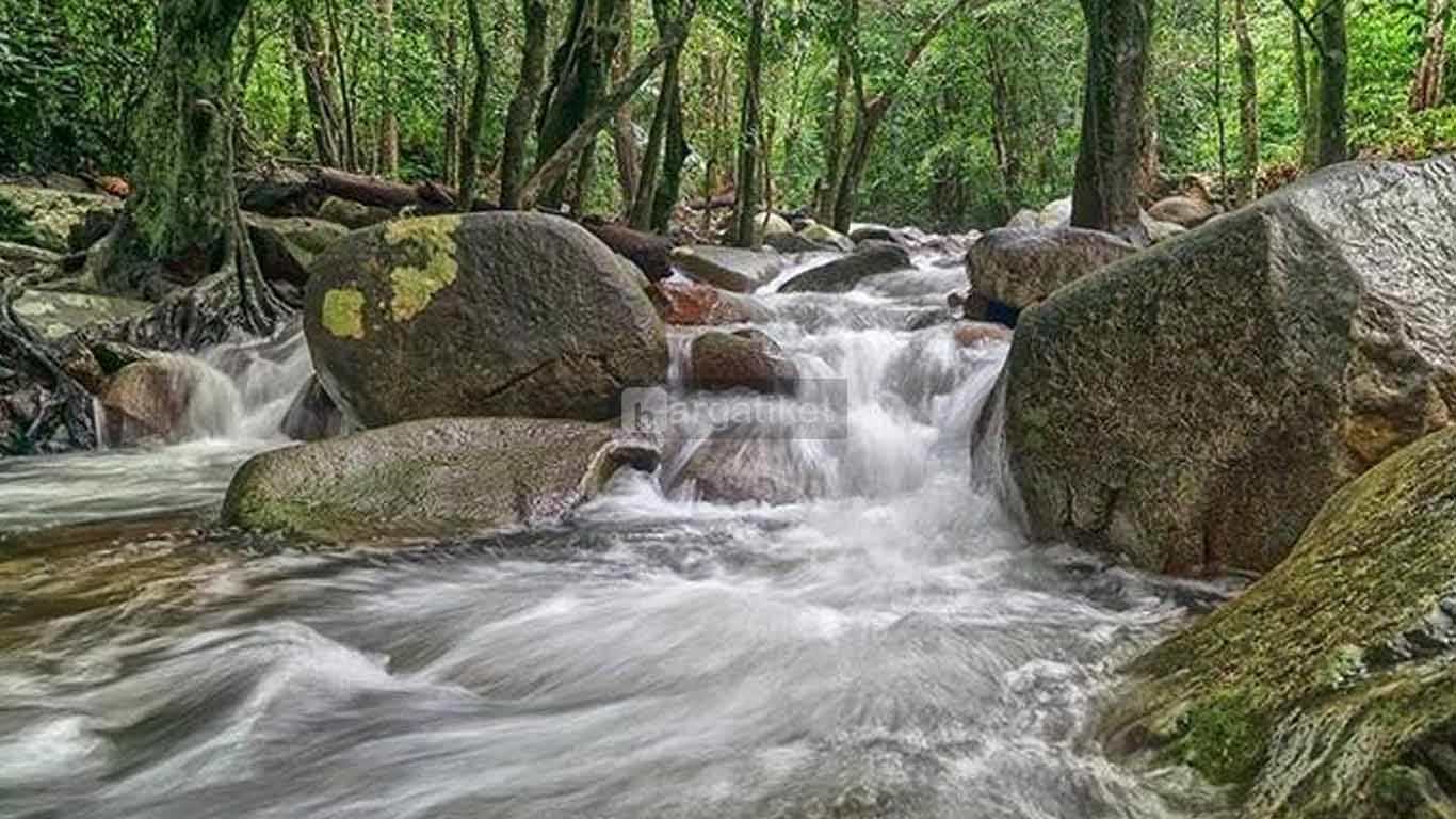 air terjun di pontianak