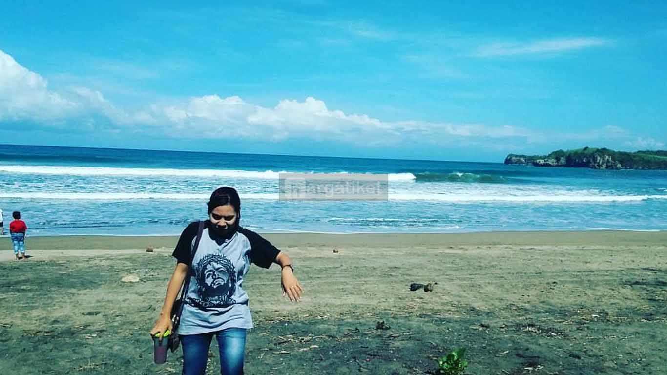 wisata pantai di blitar