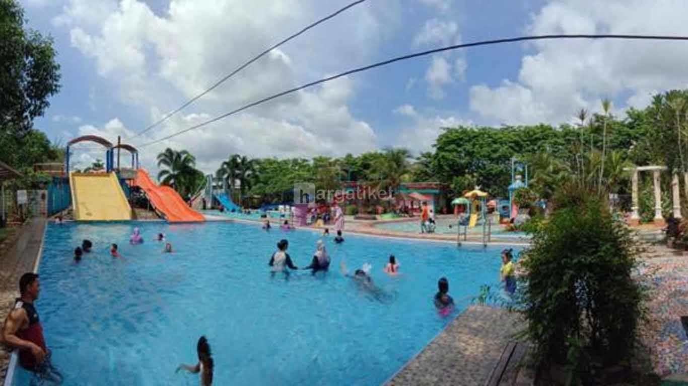 Aquatica Waterpark & Playground