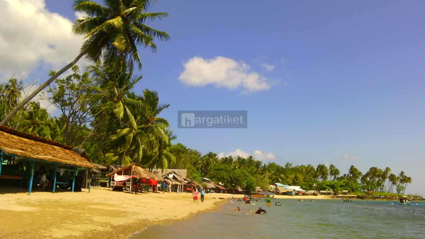 Pantai Botutonuo