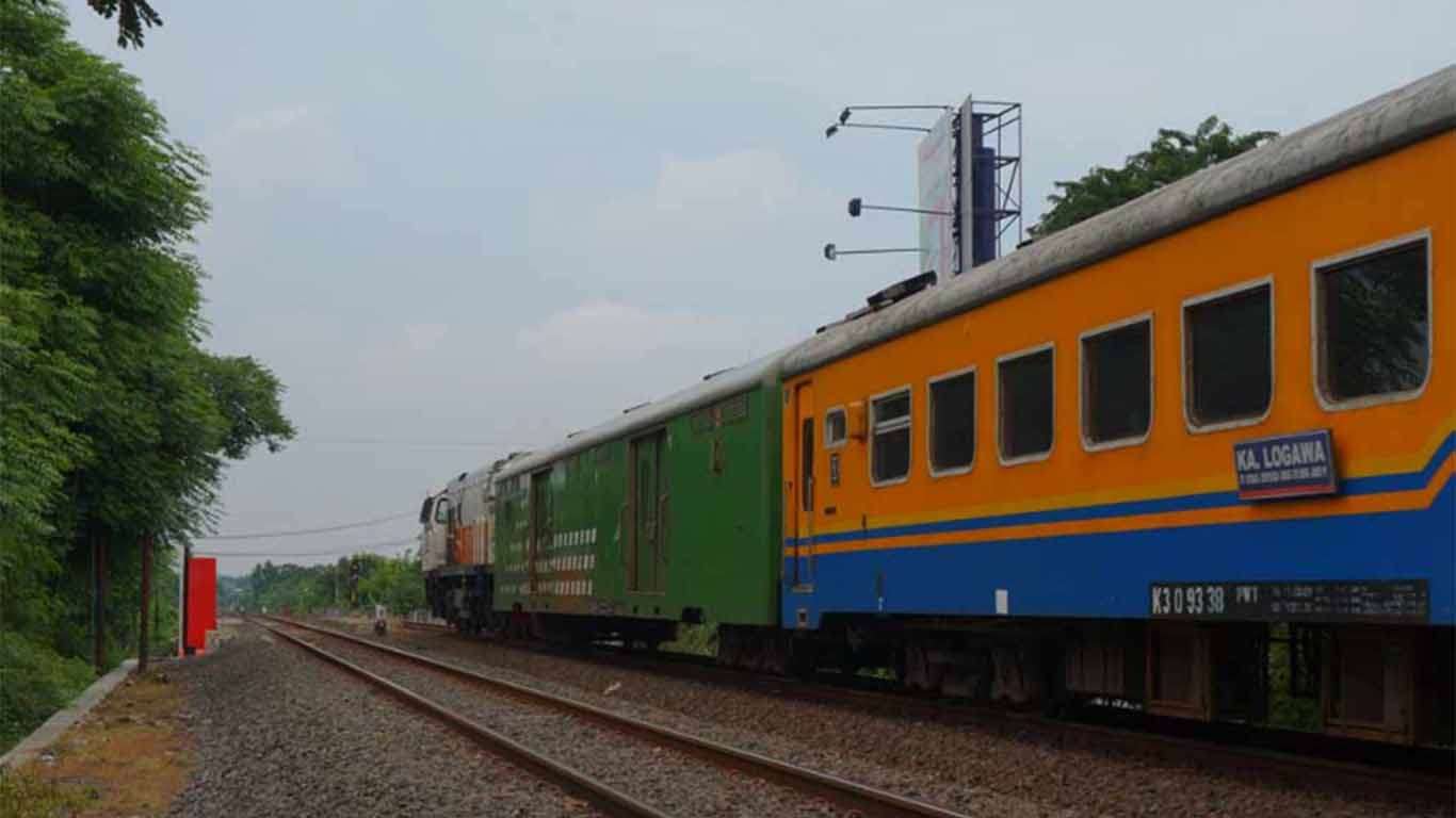 Harga Tiket + Jadwal Kereta Api Logawa Lengkap [2019]