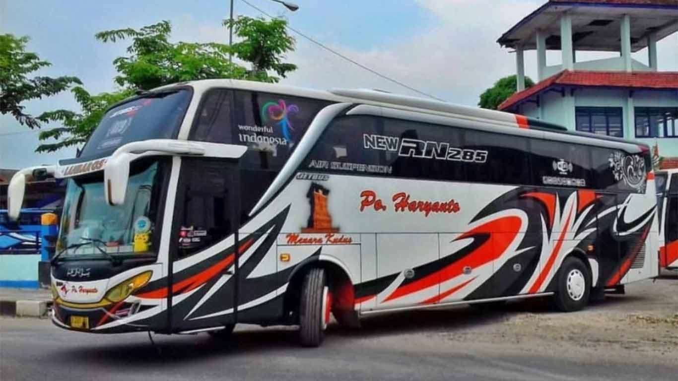 Paket Wisata Bus Hariyanto