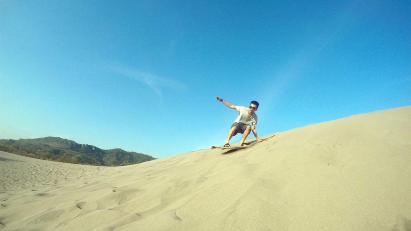 Sandboarding