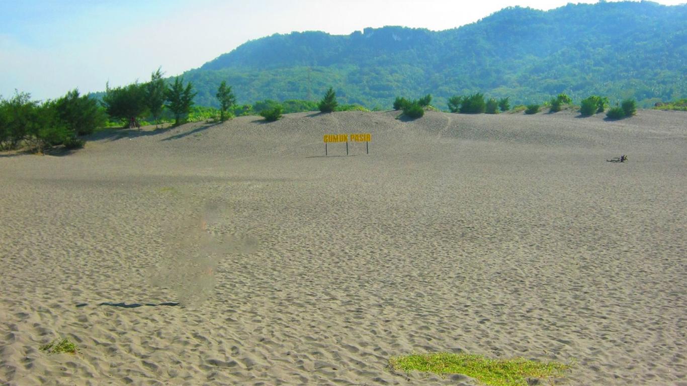 gumuk pasir parangkusumo jogja