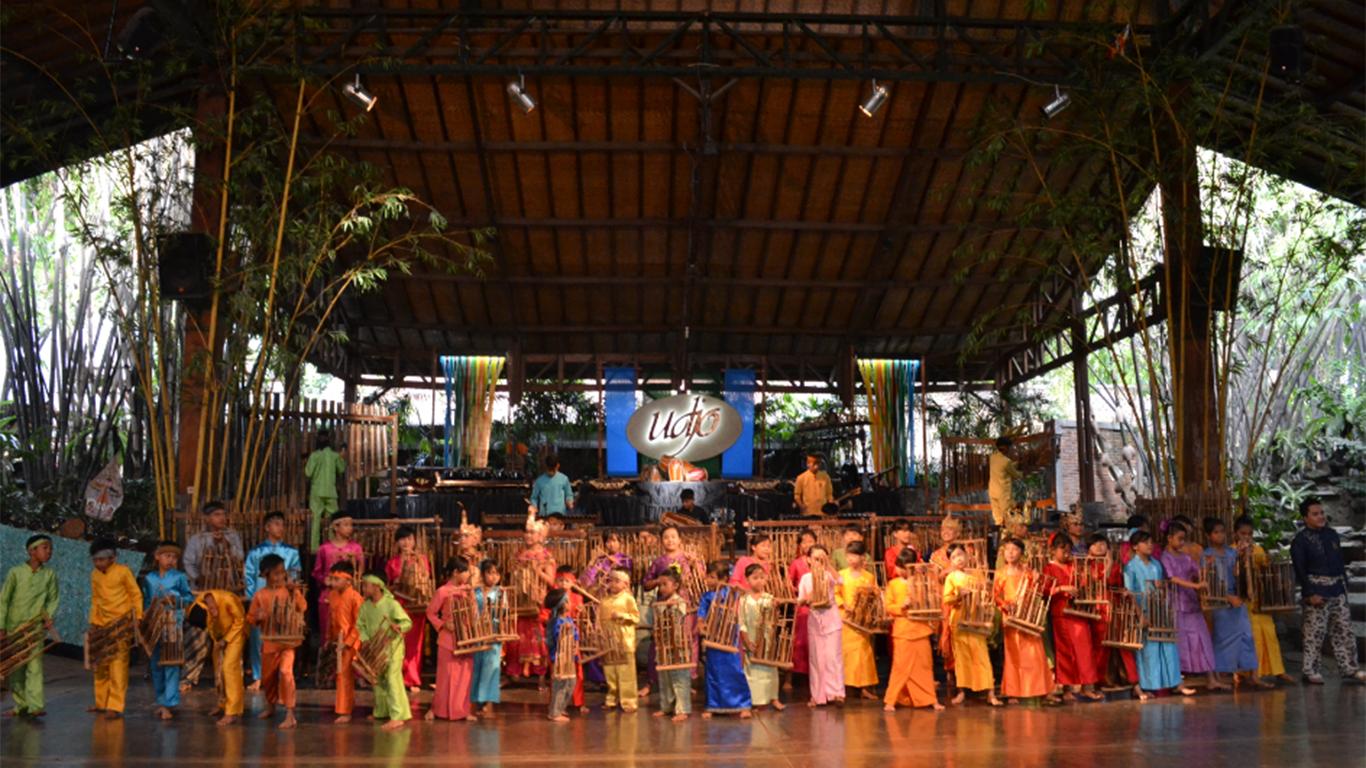 saung angklung mang udjo