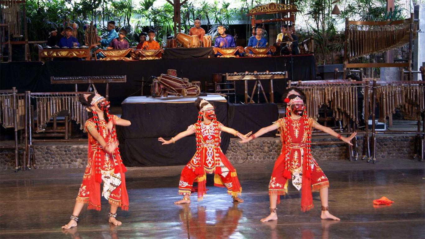 sejarah saung angklung udjo