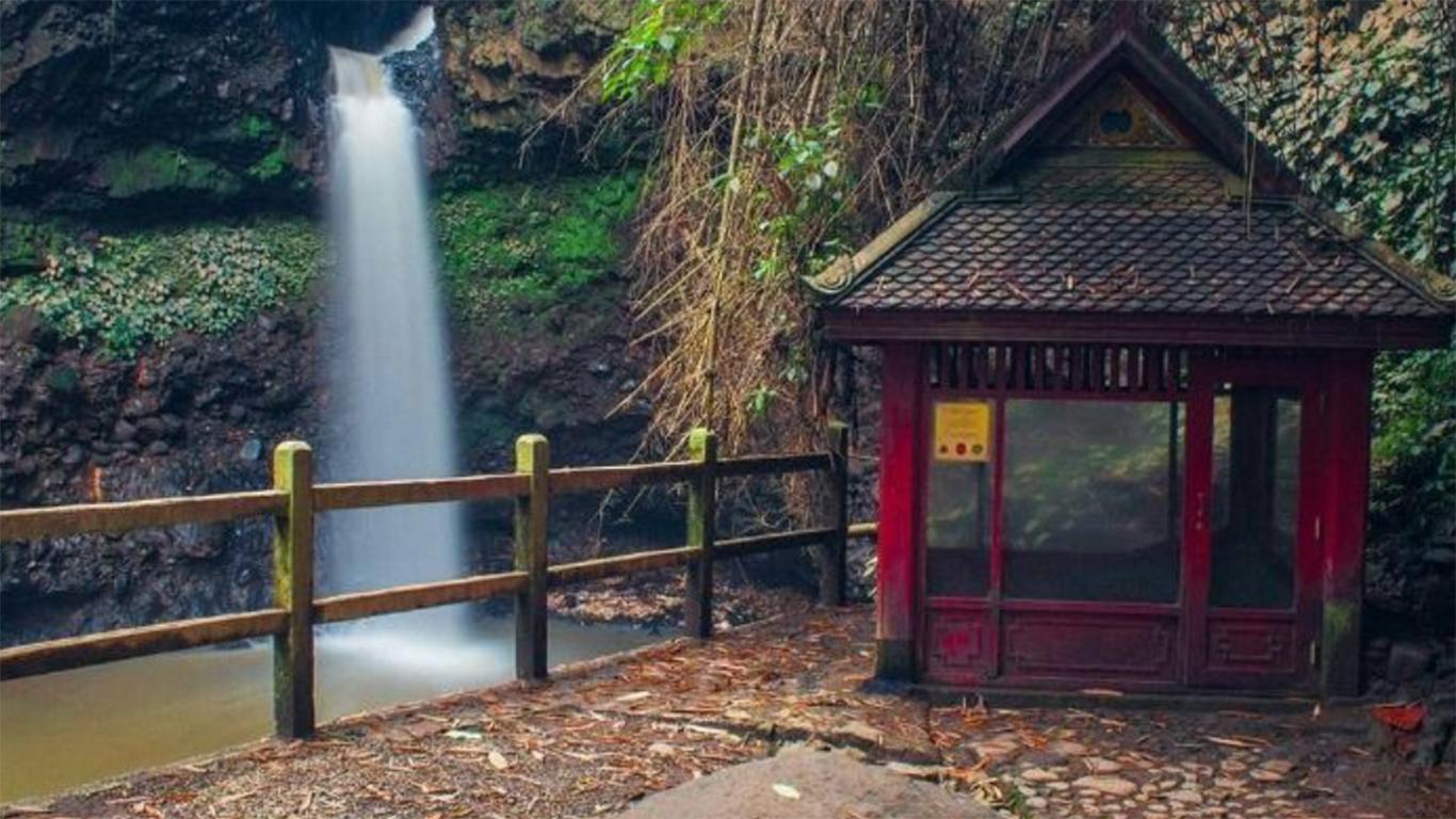 warisan alam Gunung Tangkuban Perahu