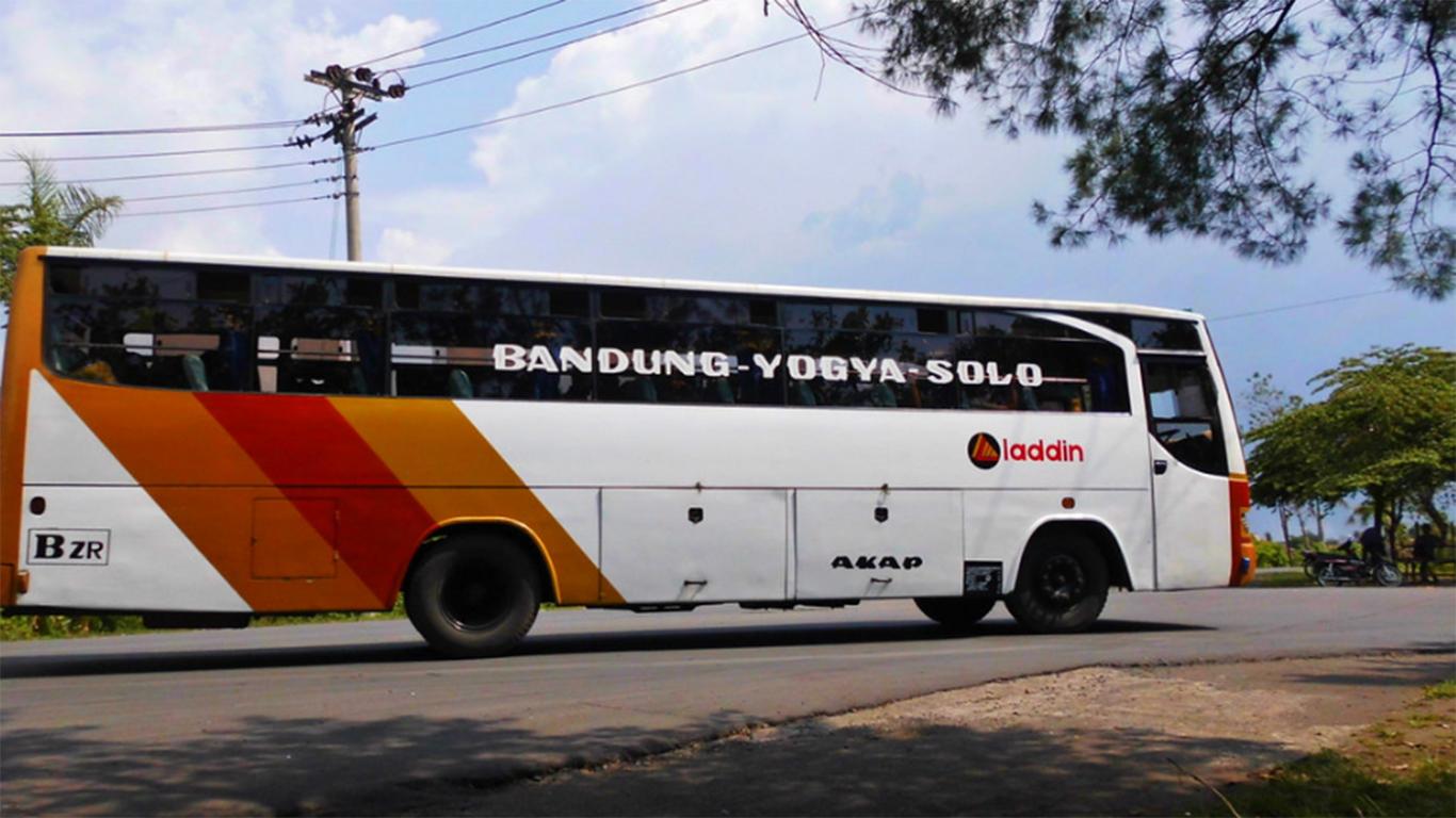 Bus Jadul Jogja