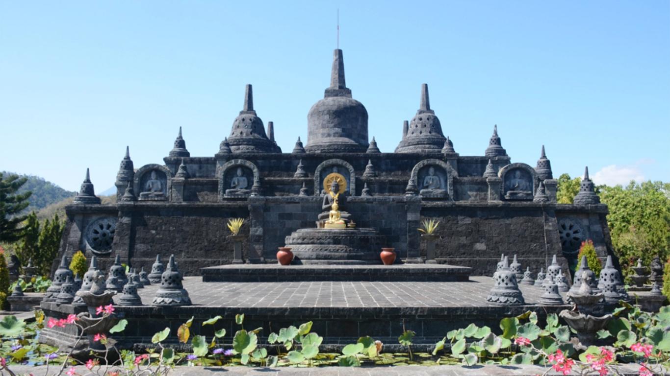 Candi Brahmavihara Arama