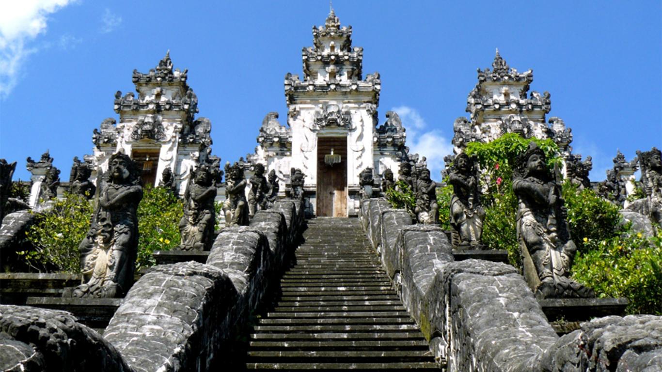 Pura Lempuyang