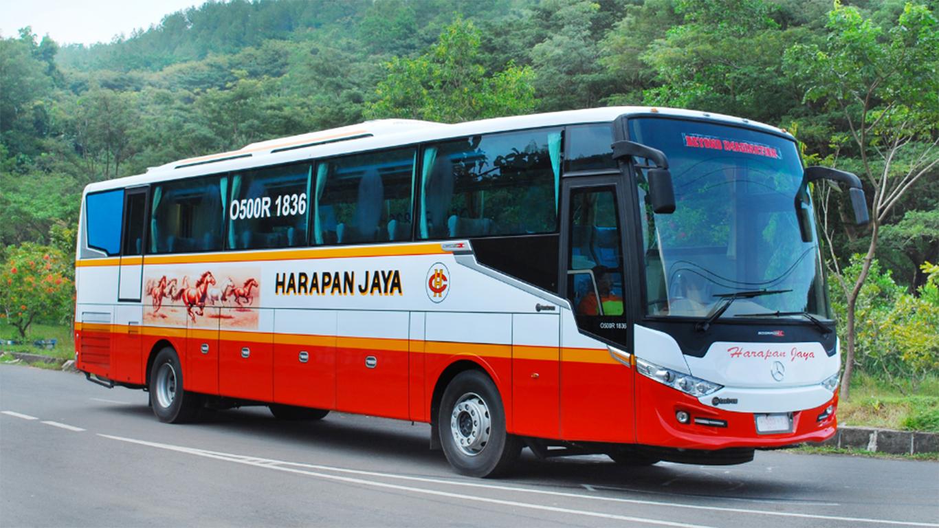 Bus Jakarta Solo