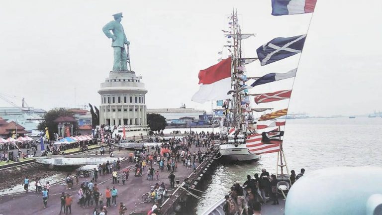 √ Monumen Jalesveva Jayamahe Sejarah, Gambar, HTM