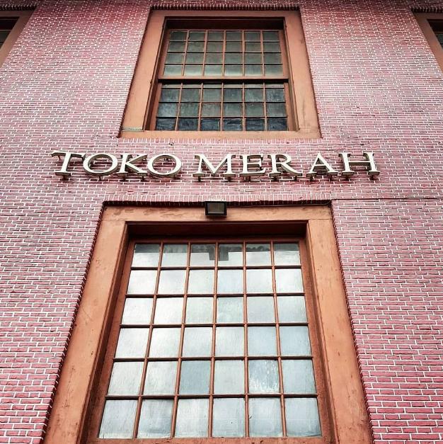 sejarah toko merah