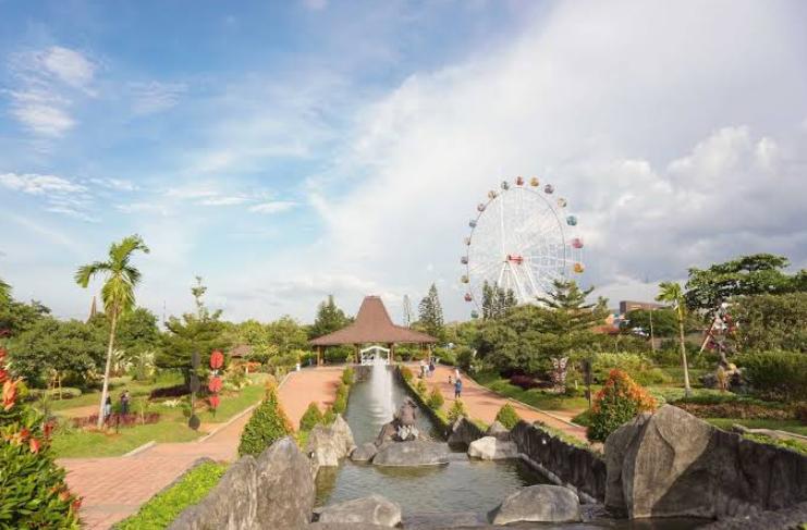 √ Taman Legenda Objek Wisata, Alamat, HTM, Promo