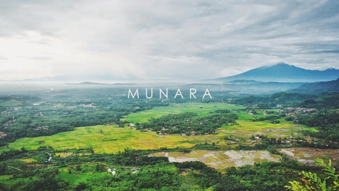 Gunung Munara: Keindahan & Harga Tiket Masuk 2022