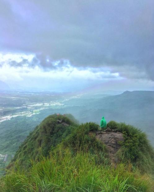 Puncak bayangan