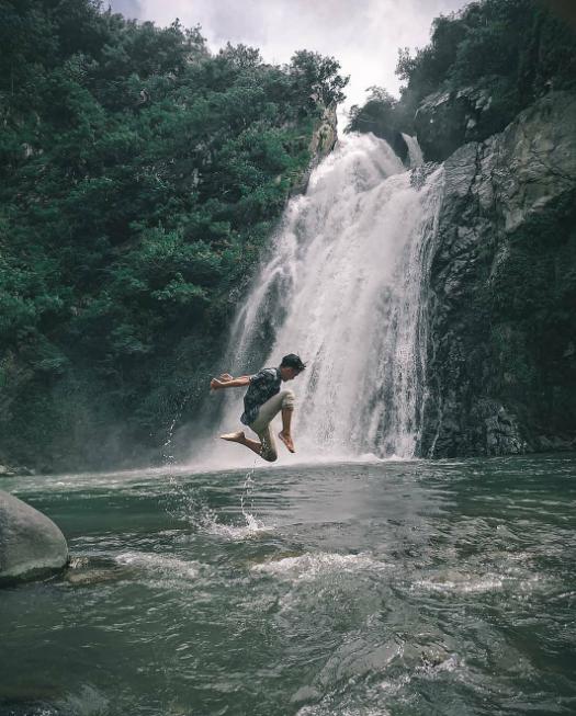 air terjun barong