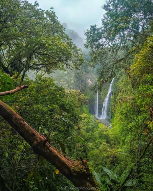 air terjun kembar