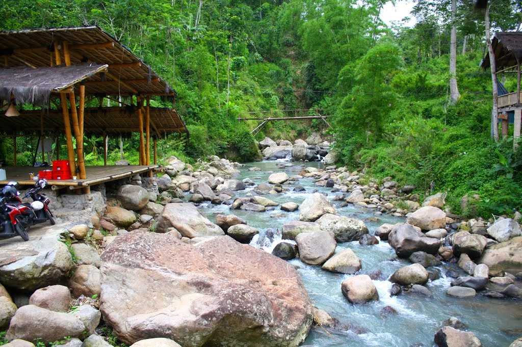 cerita rakyat air terjun 7 bidadari