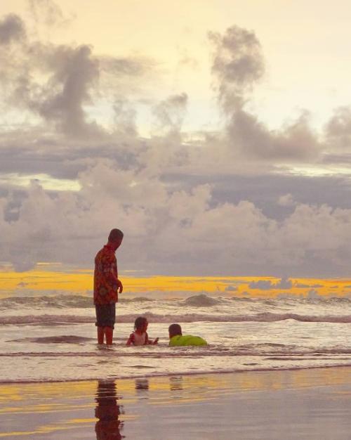 pantai watu leter malang jawa timur