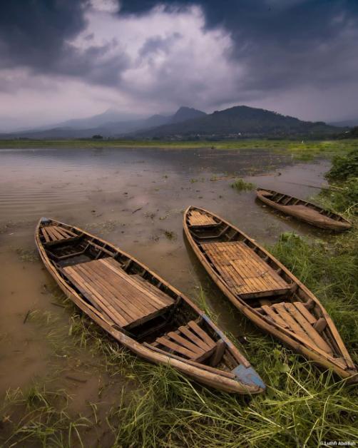 sejarah waduk selorejo