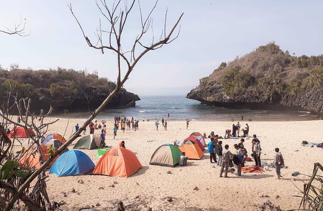 tiket masuk pantai sedahan